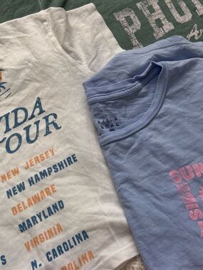 3 graphic tee bundle- Billabong xs, Pura Vida xs, Aeropostle s